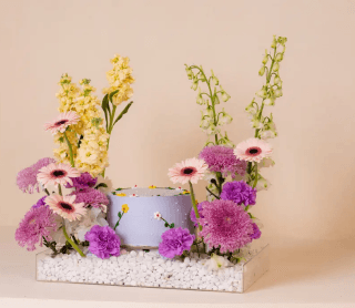 Service illustration for Cakes-Flower Combination & Gifts